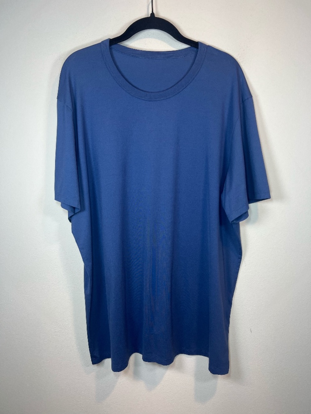 Lululemon Relaxed Fit T-Shirt Blue Lightweight Short Sleeves Crew Gummy Logo  XL